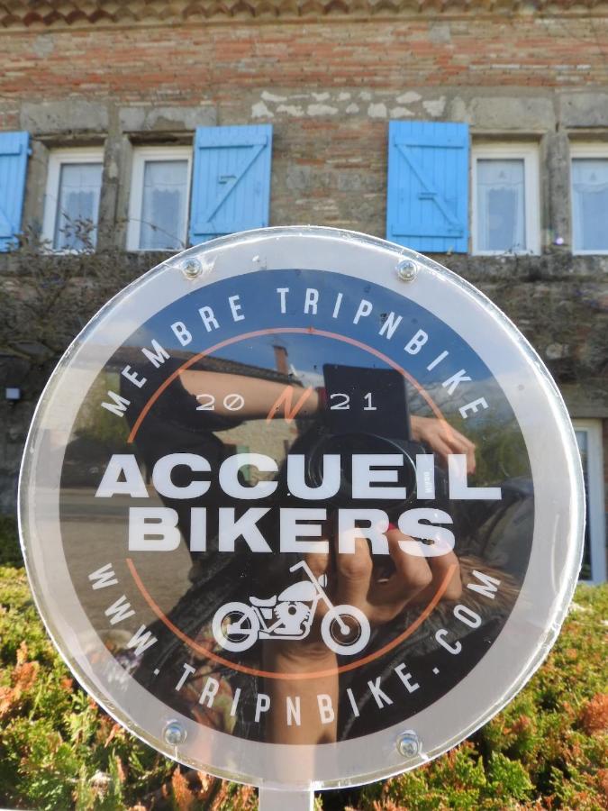 Bed and Breakfast La Dame Fines Puybegon Exterior foto